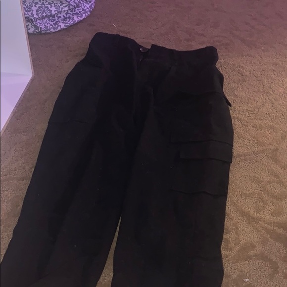 Black Cargo pants - Picture 1 of 1